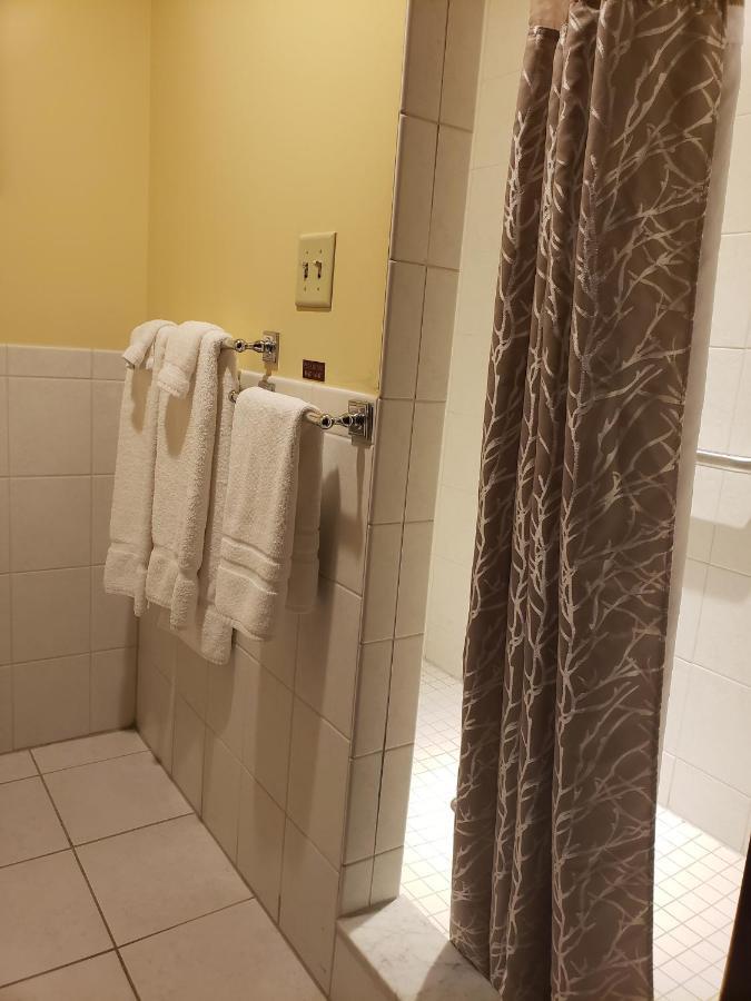 Salvatores Grand Hotel Williamsville Esterno foto