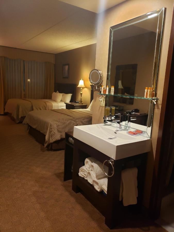 Salvatores Grand Hotel Williamsville Esterno foto